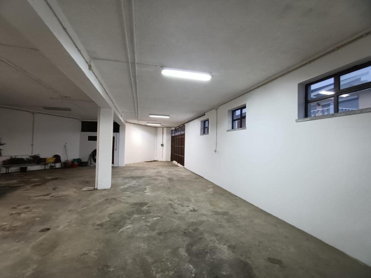 לינה וארוחת בוקר טרנקוזו Vale A Pena Residencial מראה חיצוני תמונה