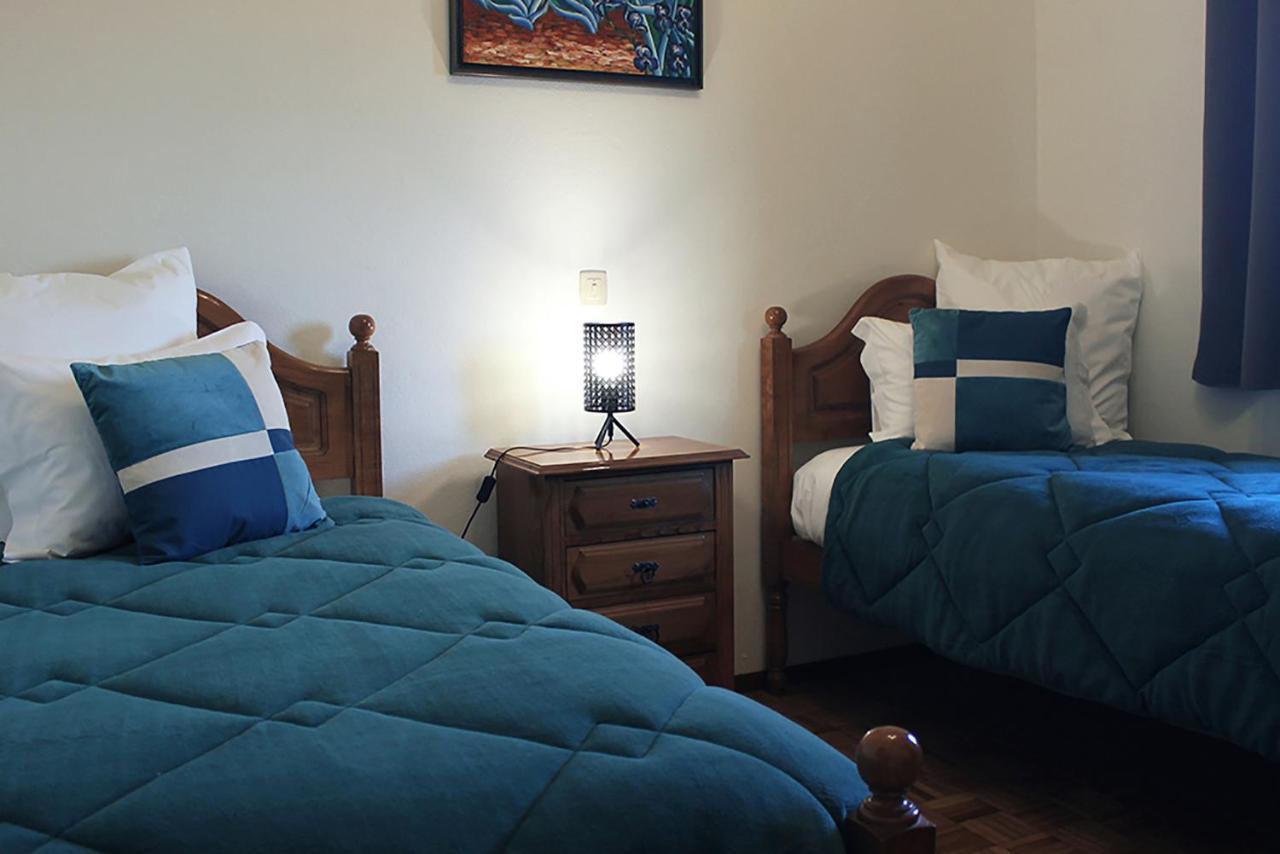 לינה וארוחת בוקר טרנקוזו Vale A Pena Residencial מראה חיצוני תמונה