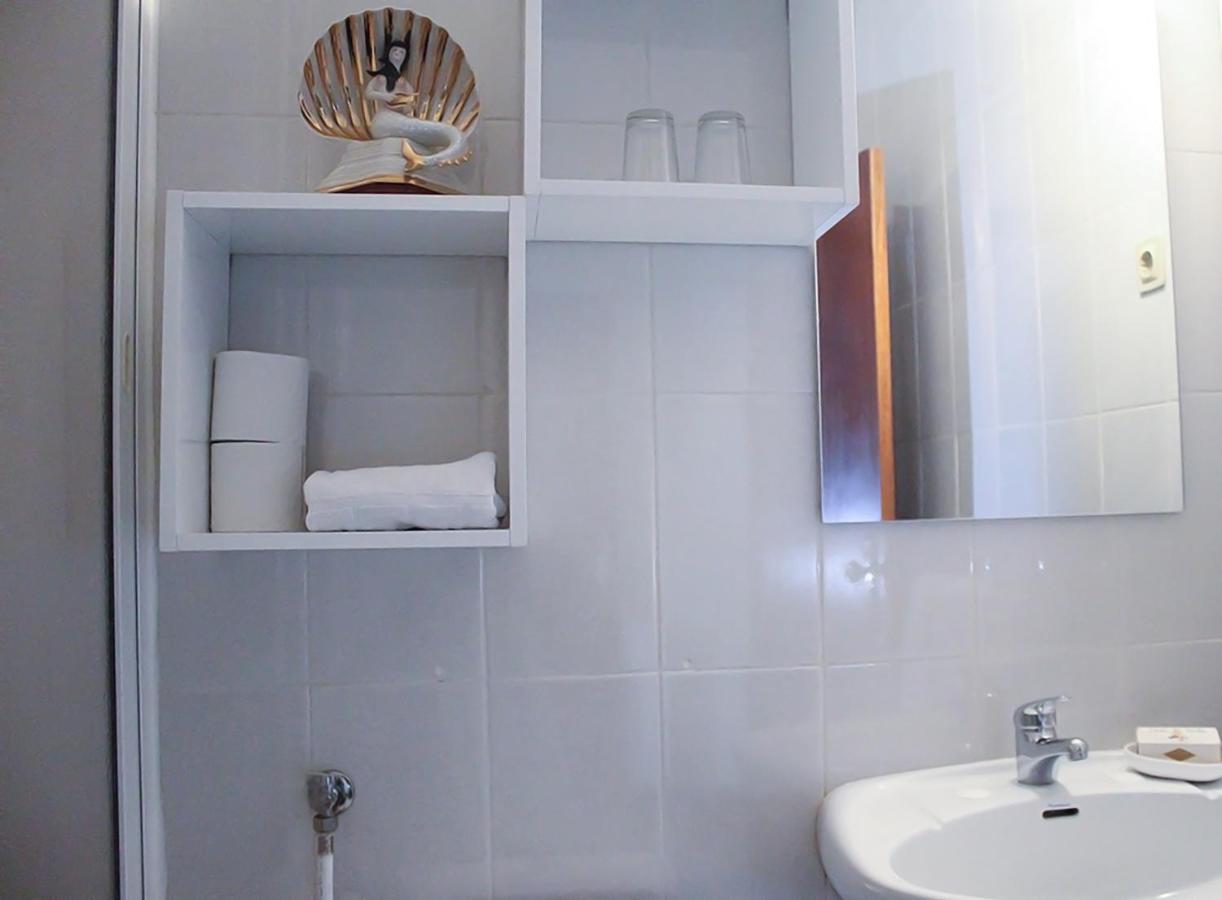 לינה וארוחת בוקר טרנקוזו Vale A Pena Residencial מראה חיצוני תמונה