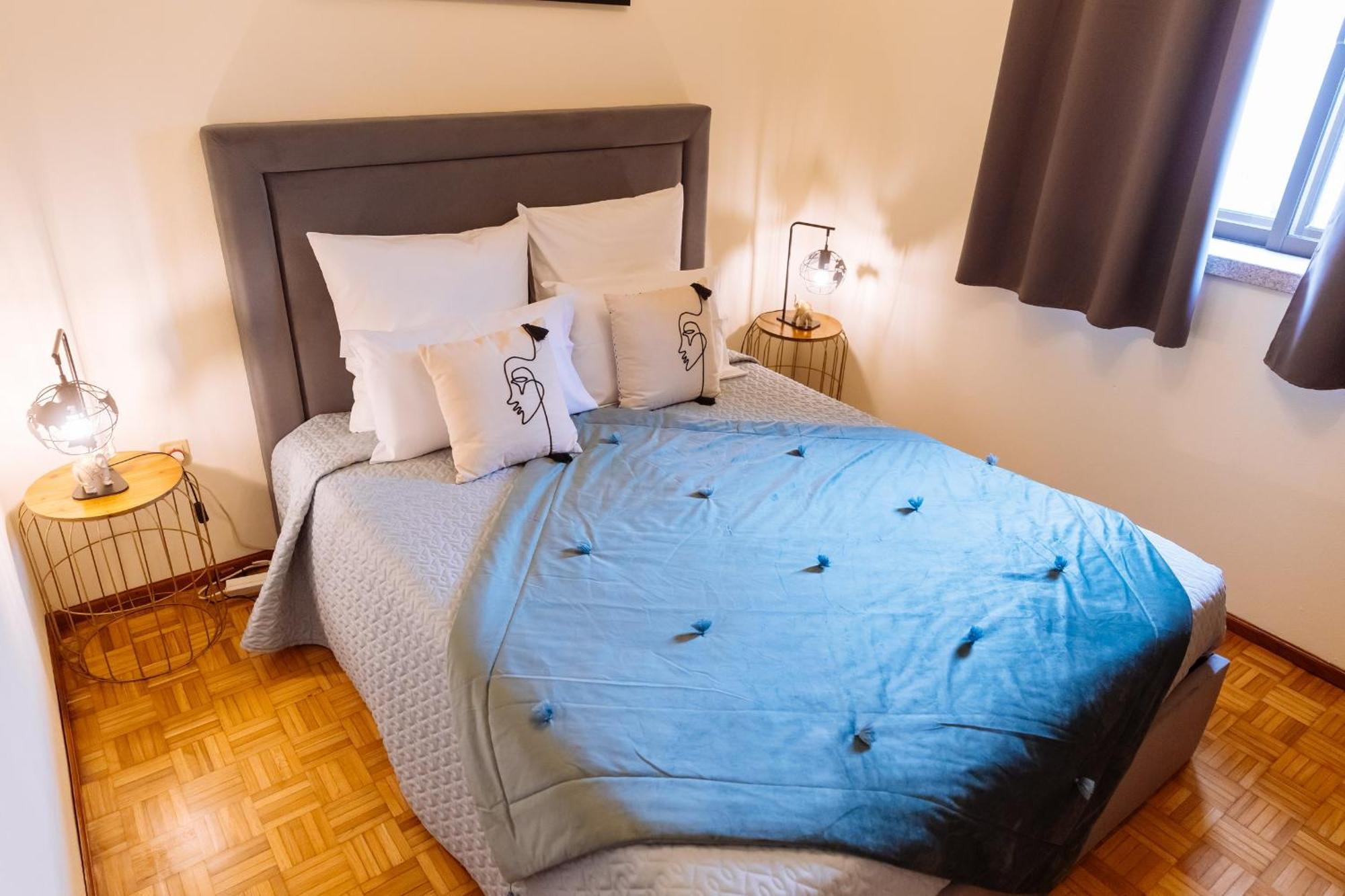 לינה וארוחת בוקר טרנקוזו Vale A Pena Residencial מראה חיצוני תמונה